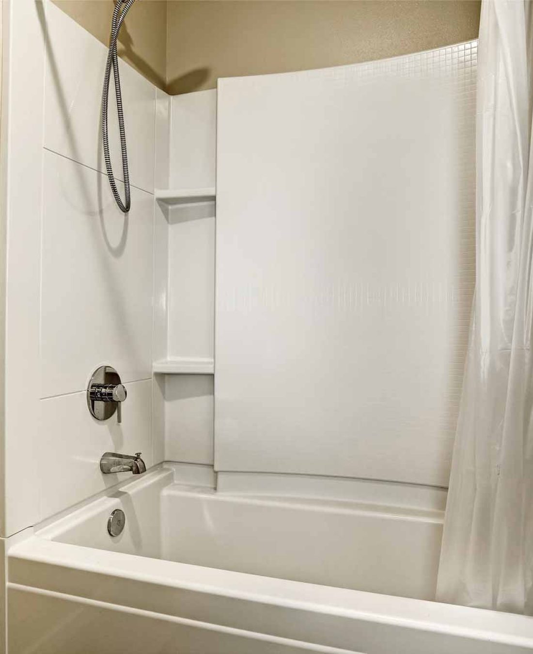 Commercial Bathtub Refinishing CT